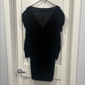 Elegant Black Velvet Dress M